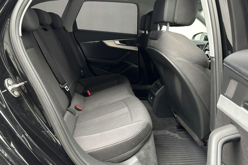 Audi A4 bild 8