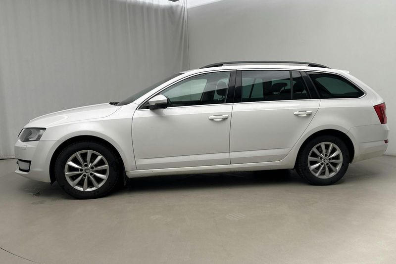 Skoda Octavia bild 2