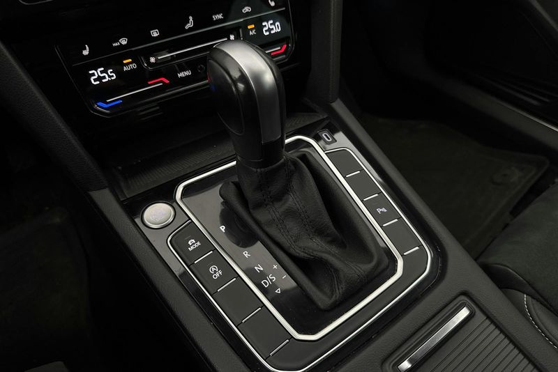 Volkswagen Passat bild 13