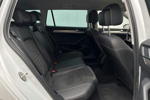 Volkswagen Passat bild 8