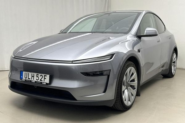 Tesla Model Y Mode Y Long Range Dual Motor AWD - 2025
