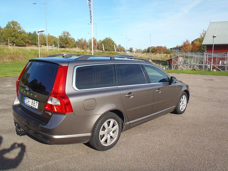 Volvo V70 bild 2