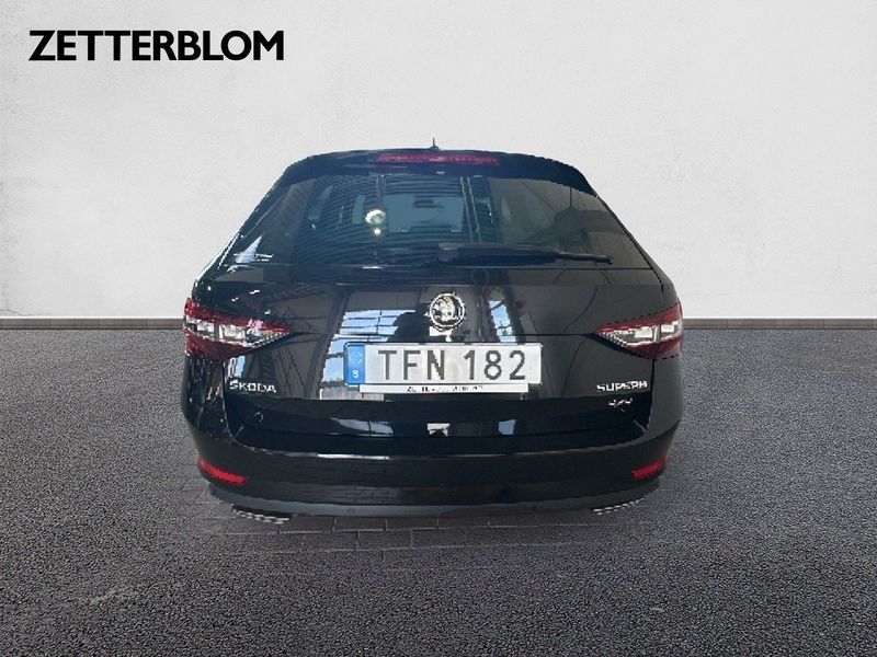 Skoda Superb bild 4
