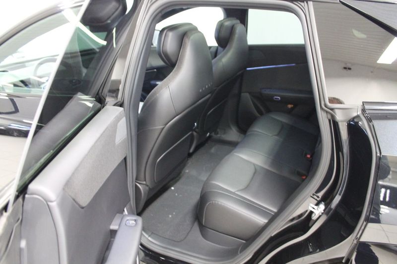 Mazda CX-6e bild 6