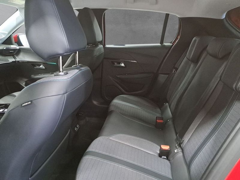 Peugeot 208 bild 6