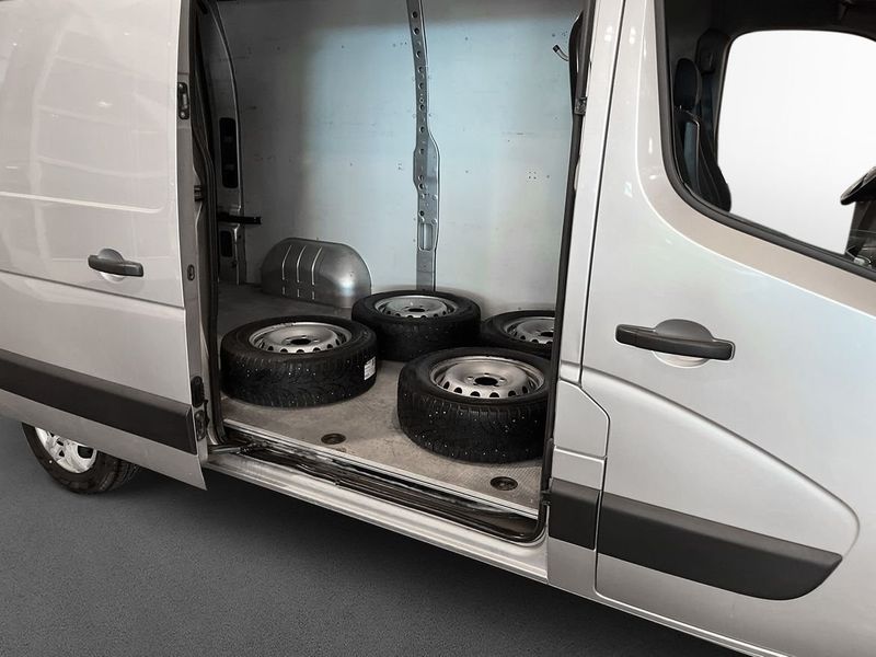 Nissan NV400 bild 8