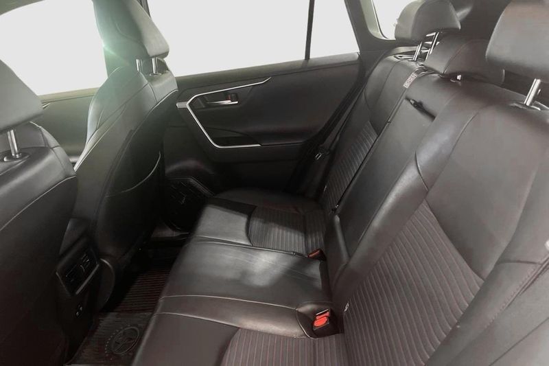Toyota RAV4 bild 9