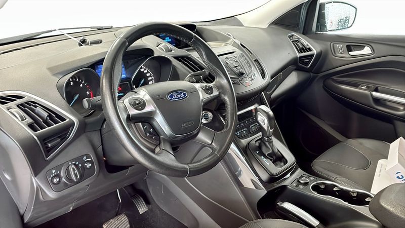 Ford Kuga bild 10