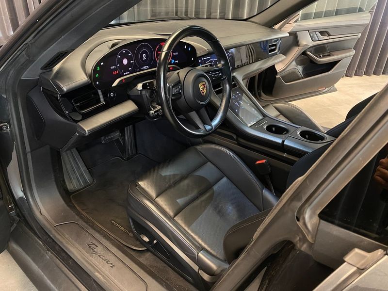Porsche Taycan bild 32