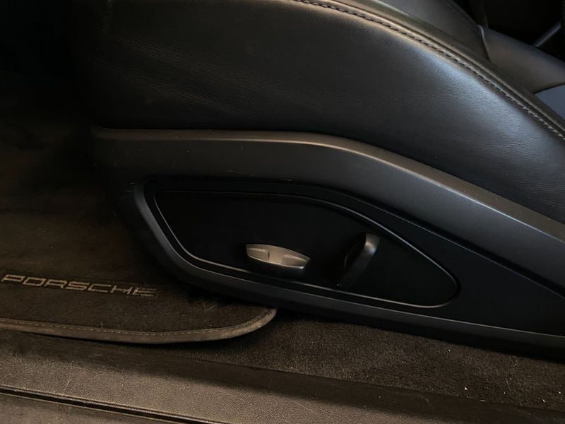 Porsche Taycan bild 36