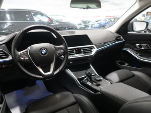 BMW 330 bild 15