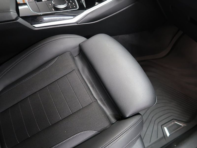 BMW 330 bild 20