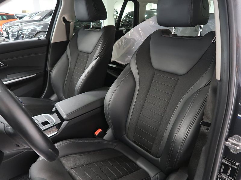 BMW 330 bild 14