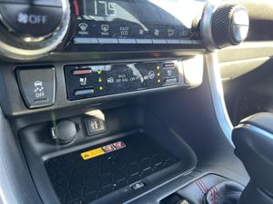 Toyota RAV4 bild 14