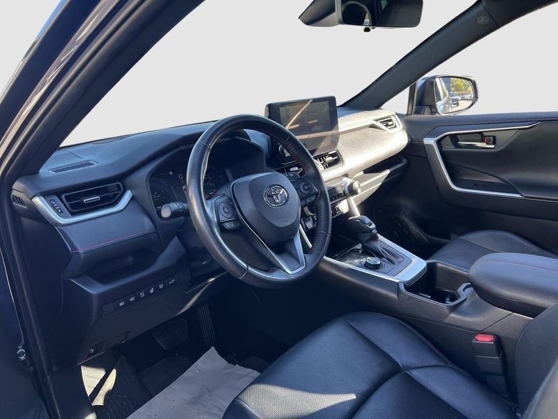 Toyota RAV4 bild 9