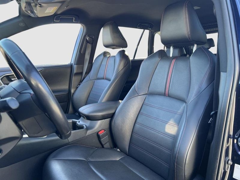 Toyota RAV4 bild 10
