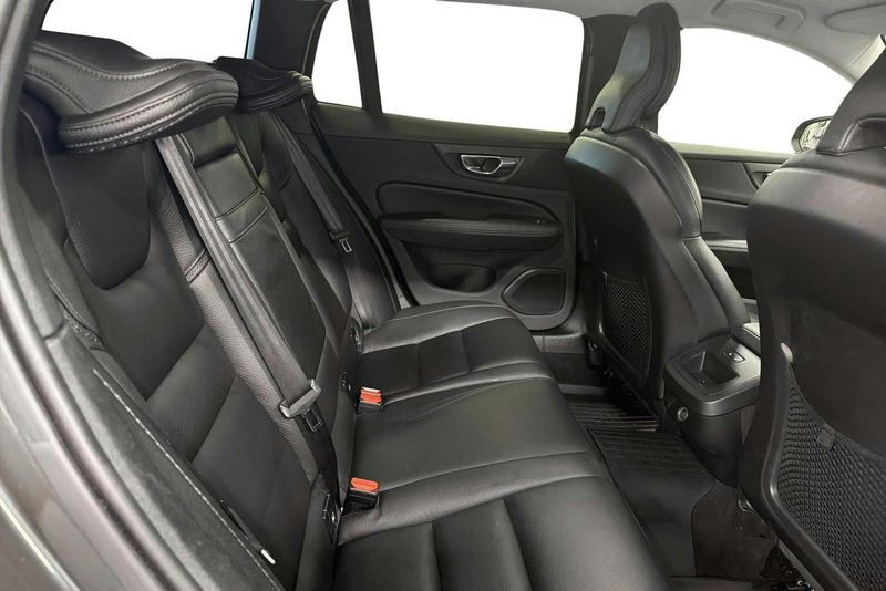 Volvo V60 bild 8