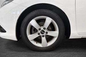 Toyota Auris bild 2