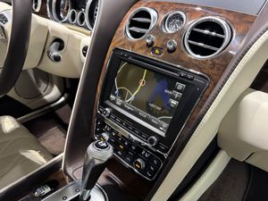 Bentley Flying Spur bild 13
