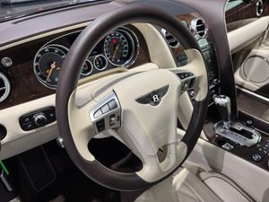 Bentley Flying Spur bild 5