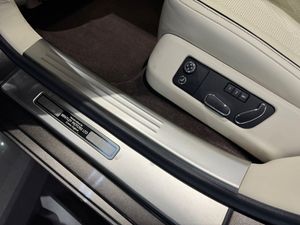 Bentley Flying Spur bild 16