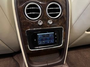 Bentley Flying Spur bild 10