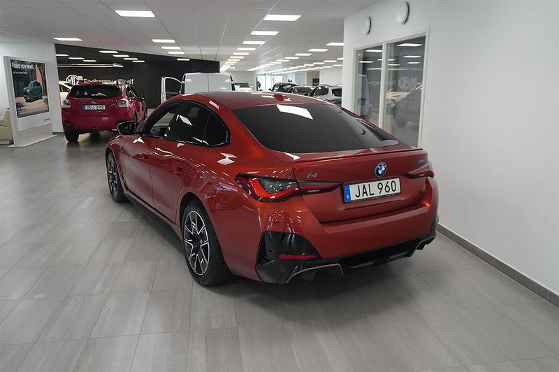 BMW i4 bild 7