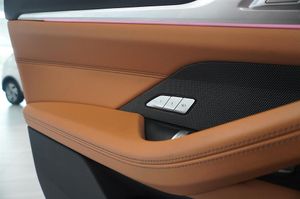 BMW i4 bild 19