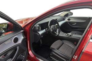Mercedes E220 bild 9