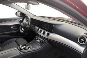 Mercedes E220 bild 7