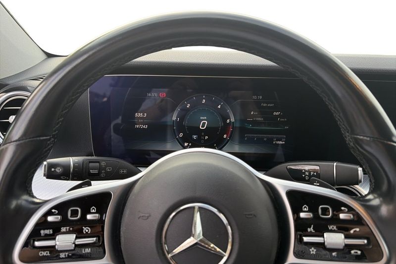 Mercedes E220 bild 10