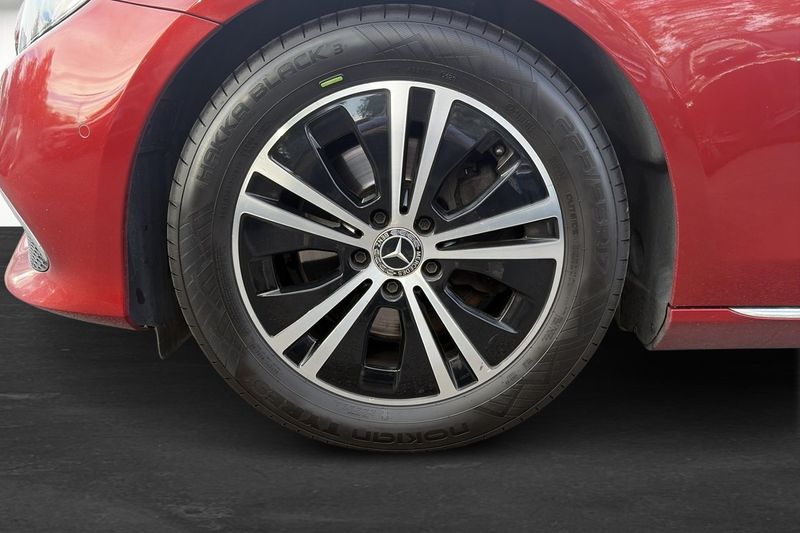 Mercedes E220 bild 12