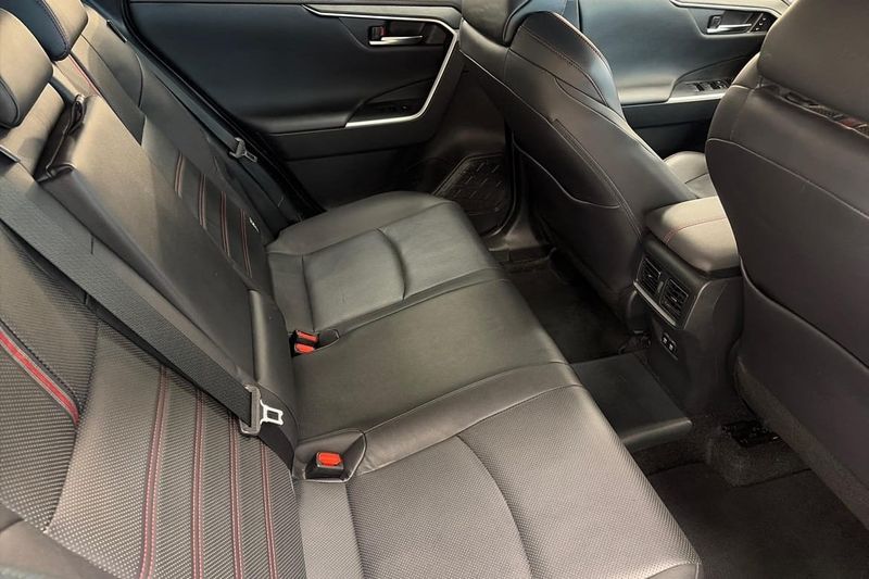 Toyota RAV4 bild 7