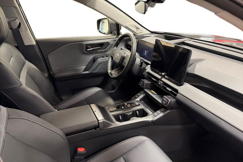 Toyota RAV4 bild 6