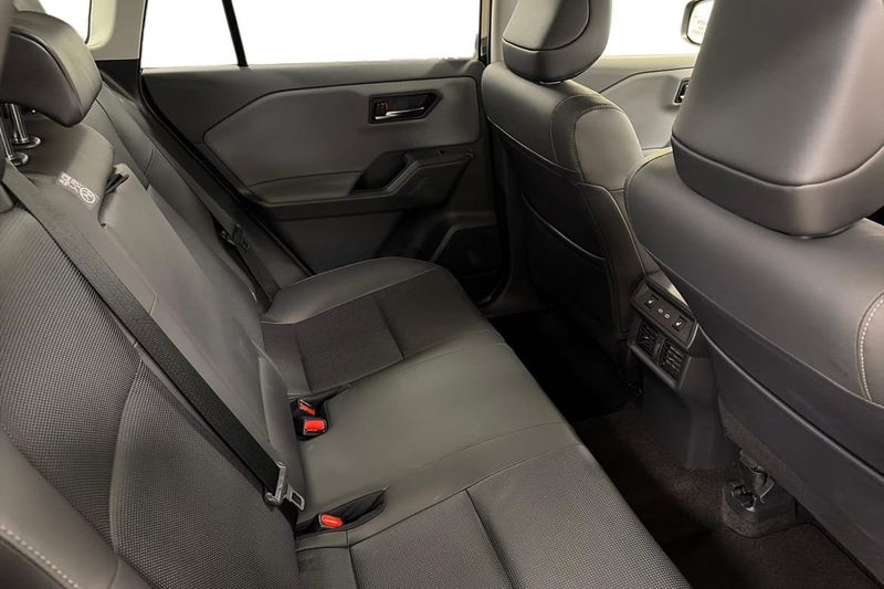 Toyota RAV4 bild 7