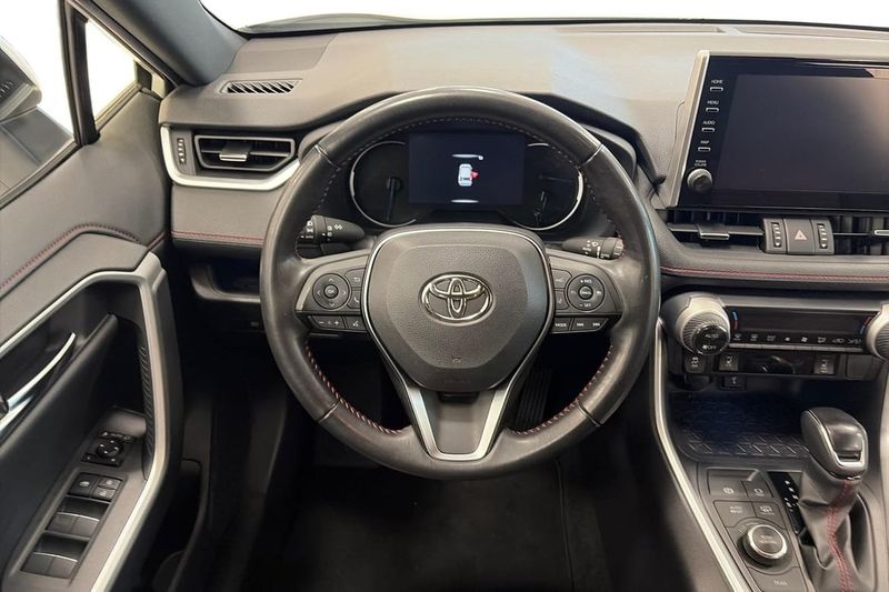 Toyota RAV4 bild 9