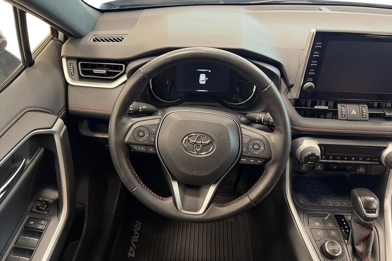 Toyota RAV4 bild 9