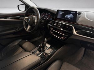 BMW 530 bild 9