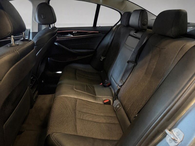 BMW 530 bild 8