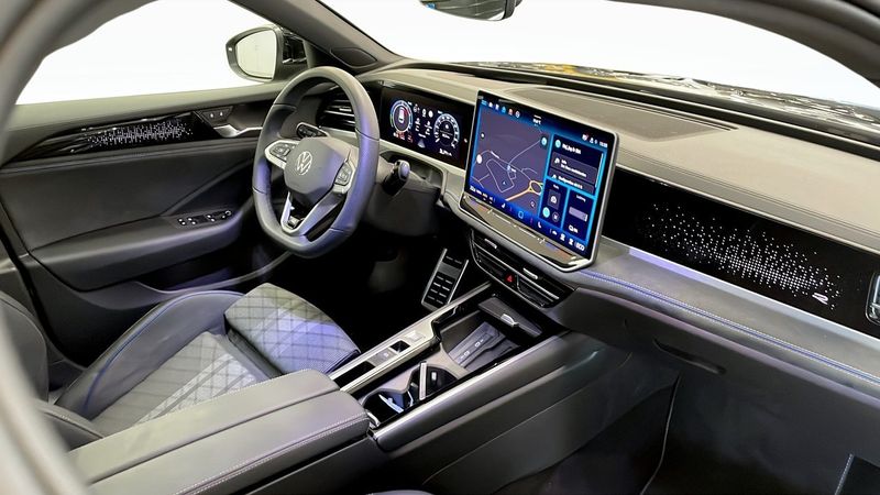 Volkswagen Passat bild 13