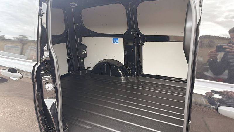 Ford Custom bild 5