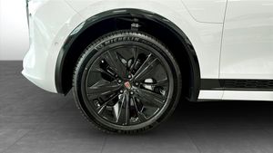 Hongqi E-HS9 bild 9
