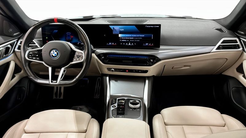 BMW i4 bild 4