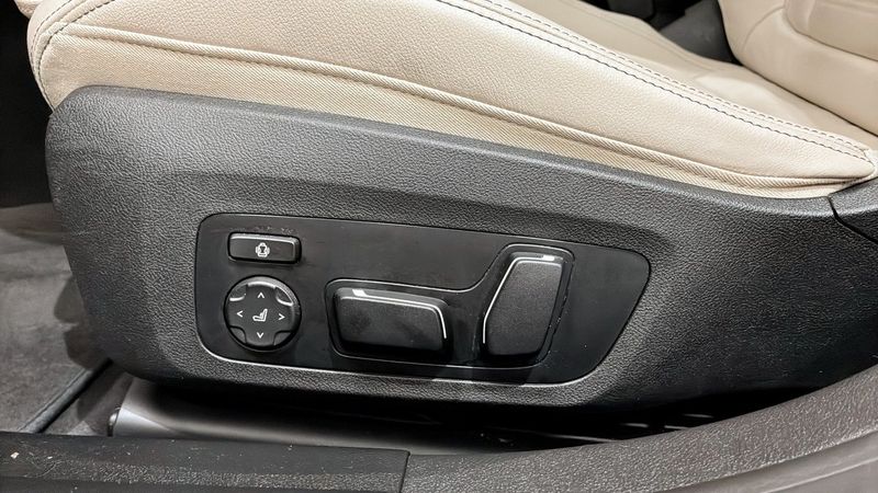 BMW i4 bild 20