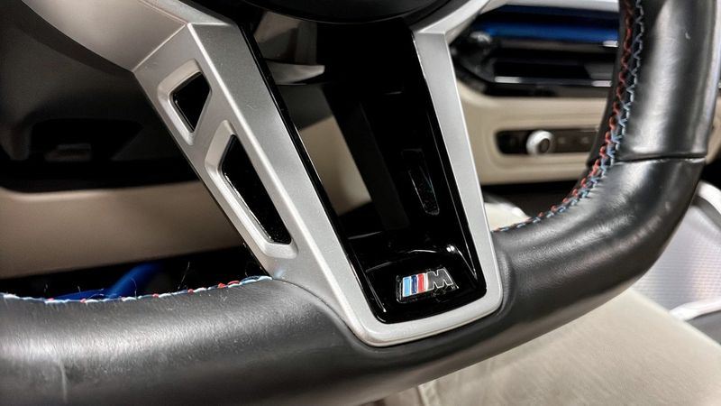 BMW i4 bild 25