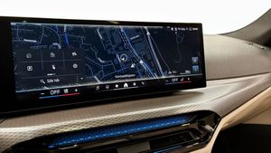 BMW i4 bild 15