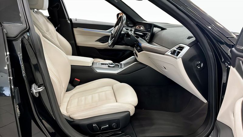 BMW i4 bild 3