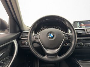 BMW 320 bild 13