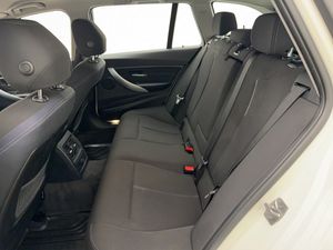 BMW 320 bild 15
