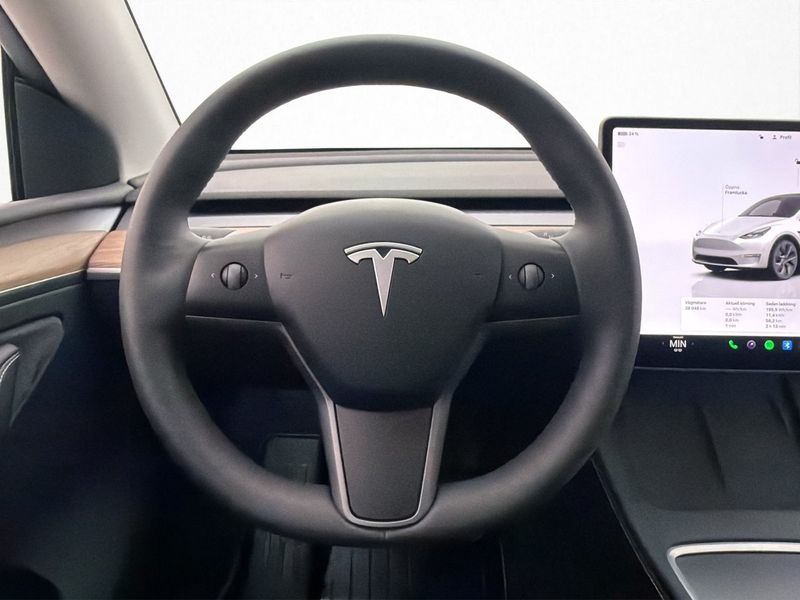 Tesla Model Y bild 15